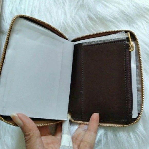 COACH ZIP TOTE ZIP SHOULDERBAG AND COACH WALLET SET NWOT - Picture 10 of 11